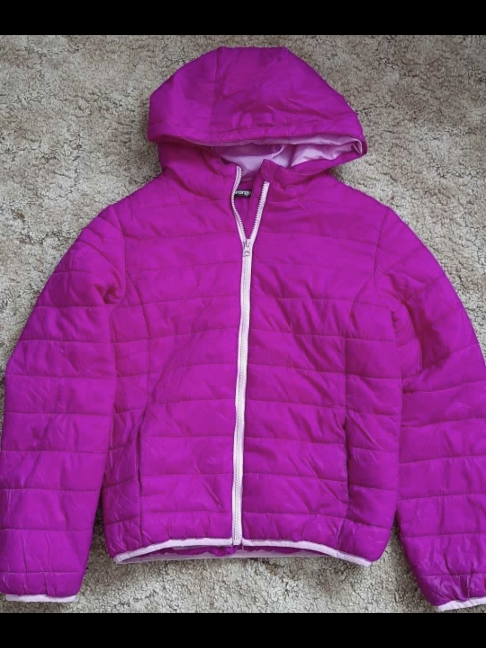 Jacket.Size 10-12 years.Girls' Fuchsia Hooded Puffer Jacket.